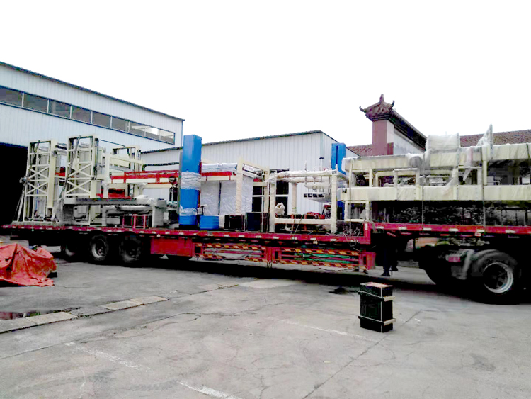 碼垛機、纏繞機發貨